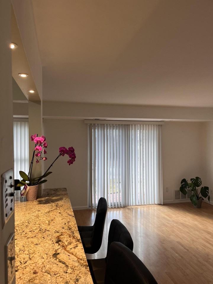 30445 W 14 Mile Rd Apt 59 #59 - Photo 2 of 10