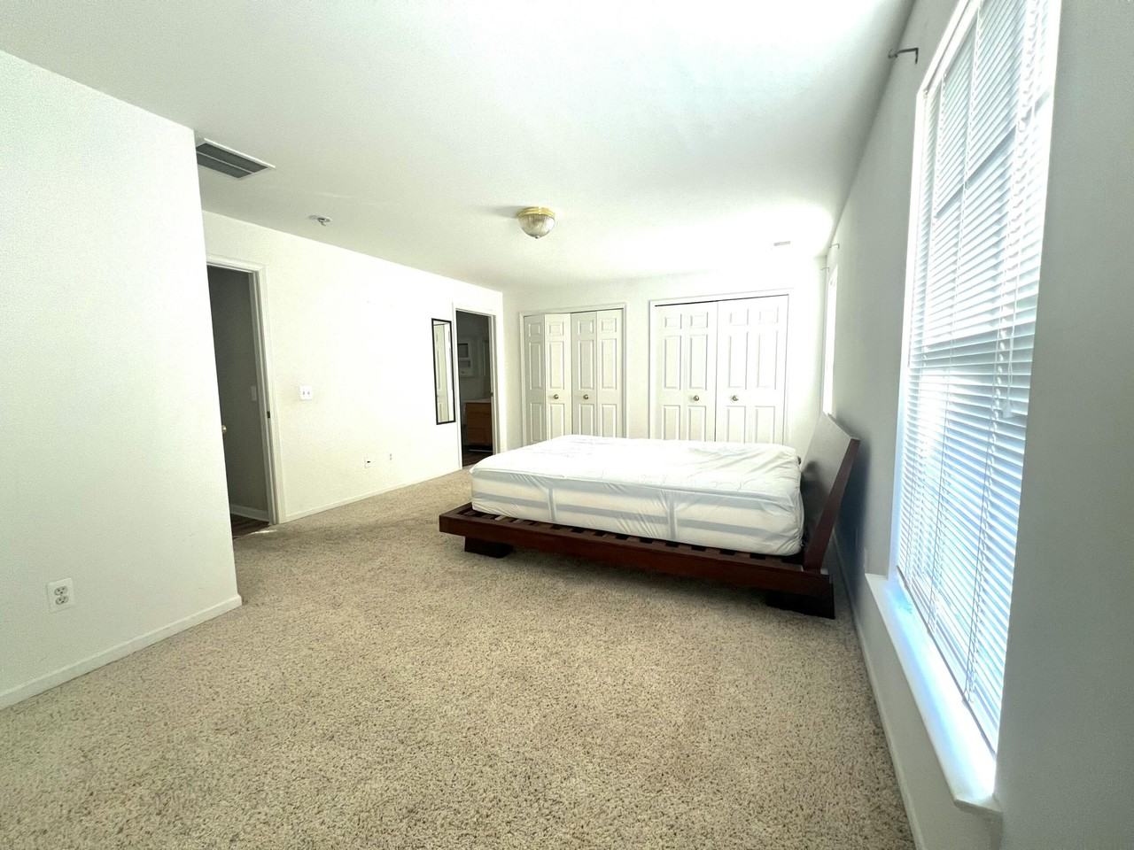 2782 S Knightsbridge Cir - Photo 4 of 10