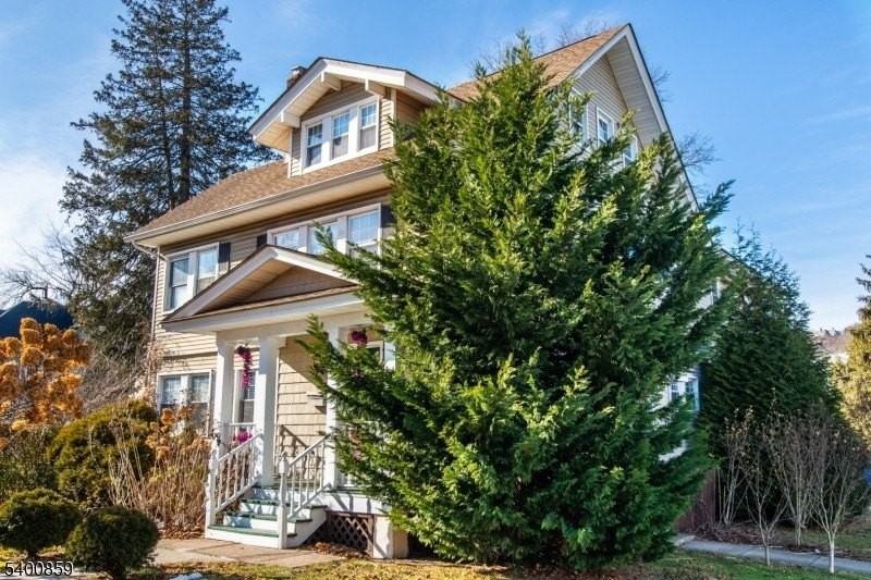 422 Valley Rd #1 - Photo 3 of 24