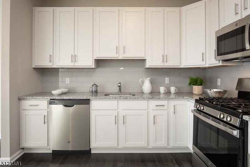 50 Arlene Ct - Photo 5 of 24