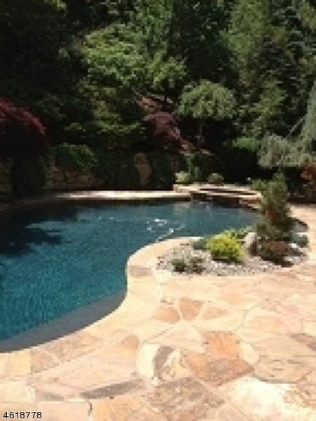 19 Lea Pl - Photo 6 of 27