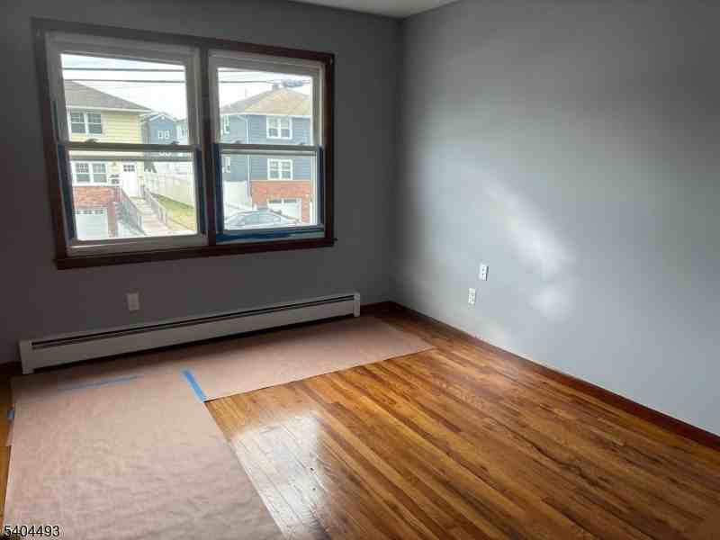 892 Hobson St - Photo 7 of 14