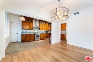 featured image of 125 S Elm Dr #201