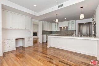 1 W Century Dr #21A - Photo 2 of 8