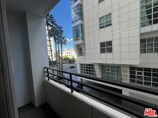 10390 Wilshire Blvd #402 - Photo 4 of 8