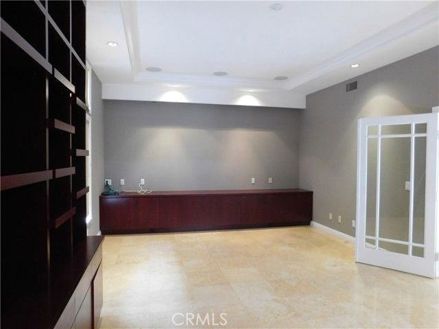 12854 Arabella St - Photo 3 of 8