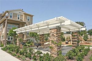 featured image of 1800 Oak St #512