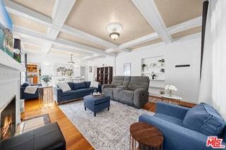 2005 N Beachwood Dr - Photo 5 of 8