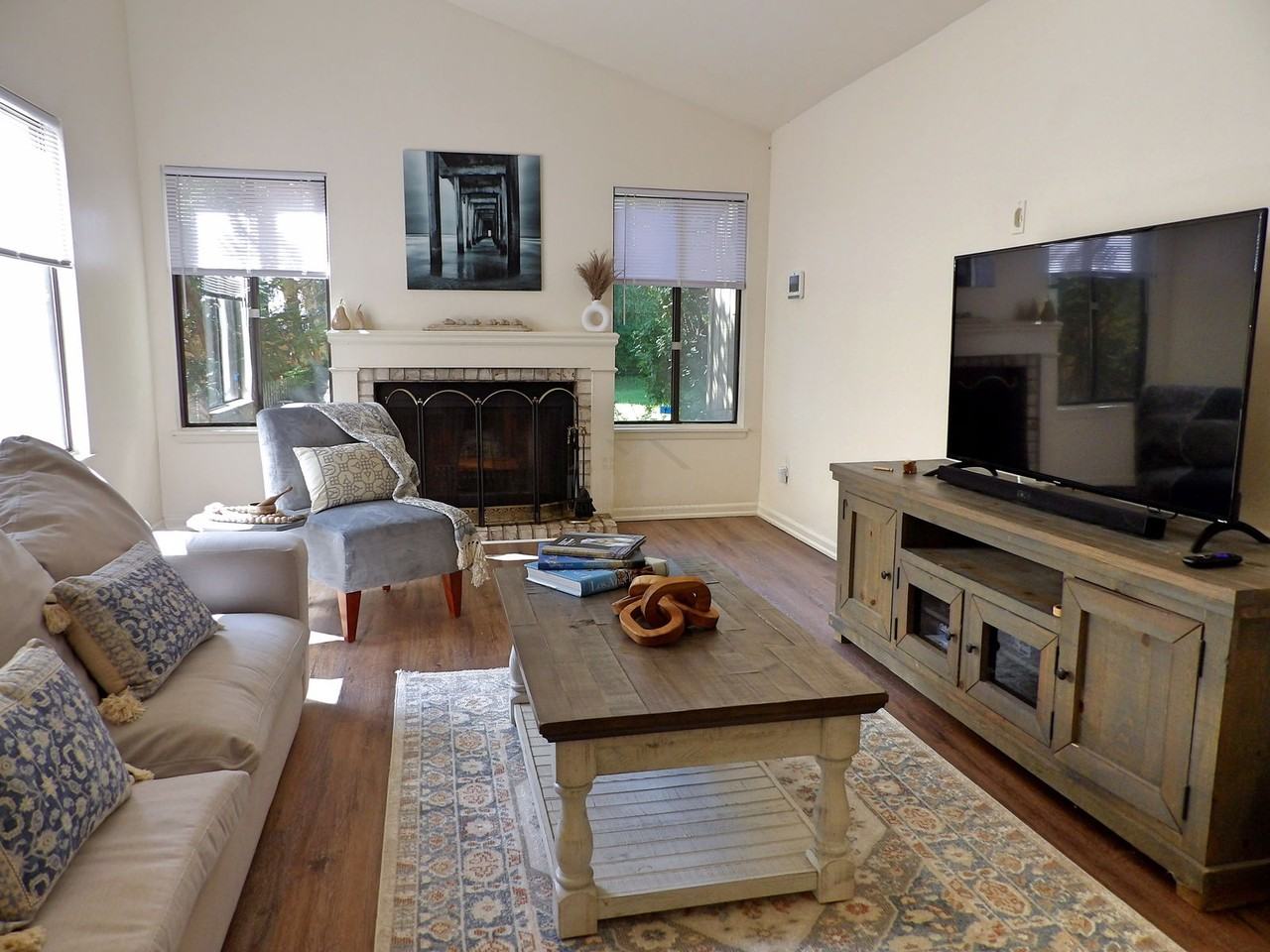 5231 Bantry Dr - Photo 6 of 8