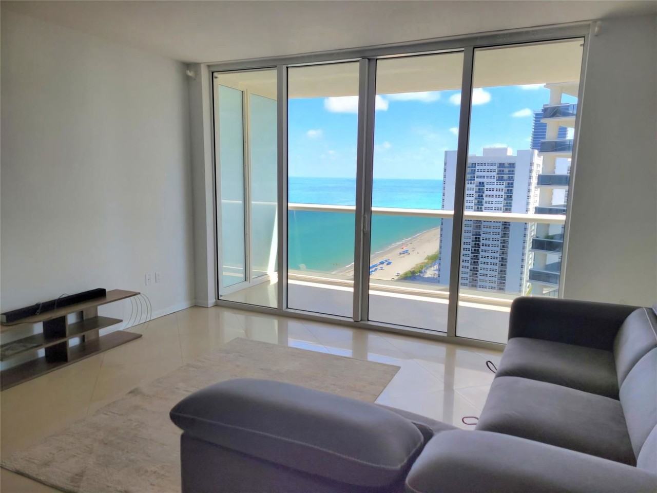 1830 S Ocean Dr #2005 - Photo 4 of 8