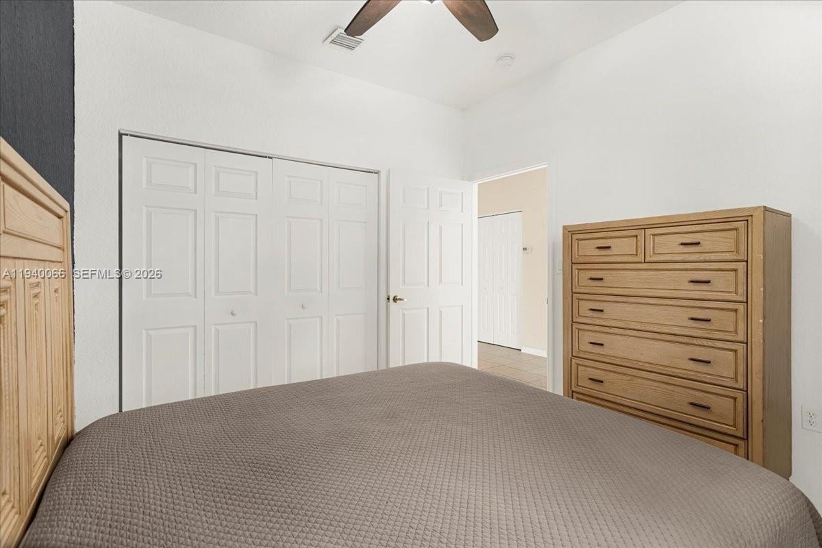 7620 S Aragon Blvd #1 - Photo 6 of 8