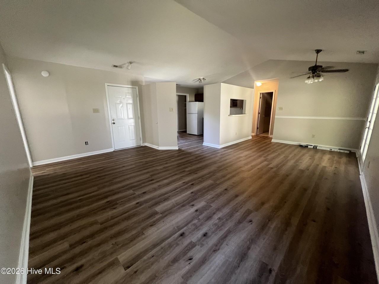 107 Pine Needle Dr - Photo 3 of 7