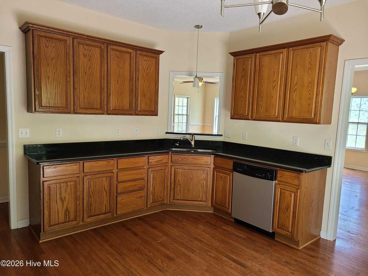 335 Osprey Point Dr - Photo 6 of 23