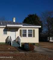 featured image of 712 N B St