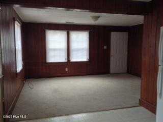 712 N B St - Photo 4 of 11