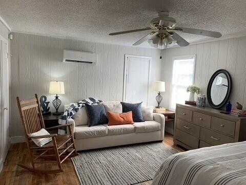 2323 25th St Unit Rear #REAR - Photo 4 of 8