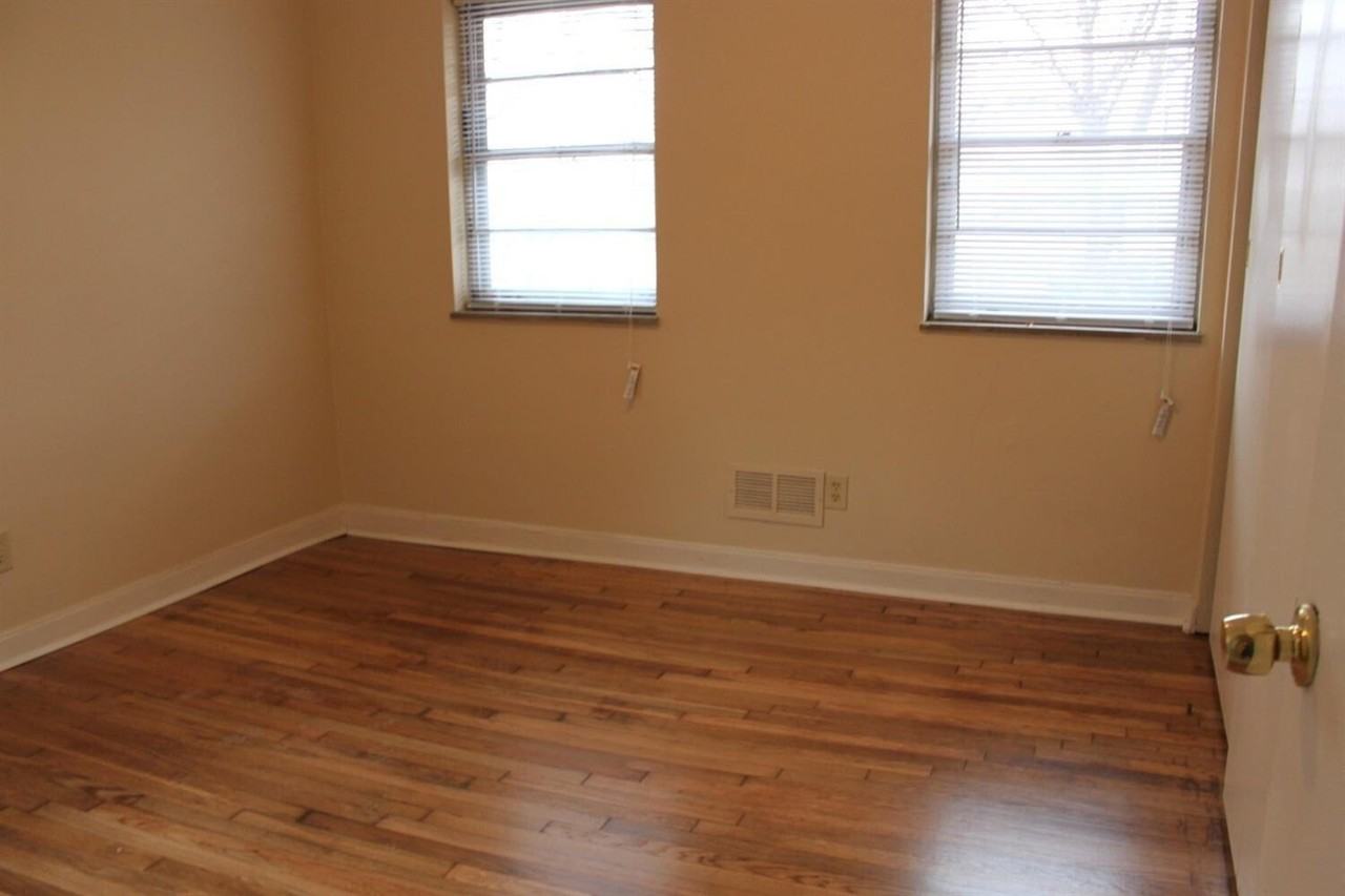 2209 Coburn Blvd Apt 1 #1 - Photo 4 of 7