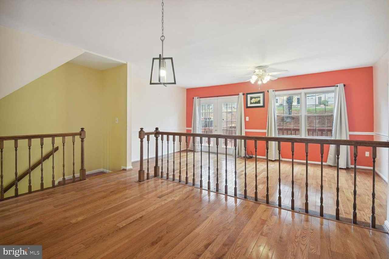 3010 Mozart Dr - Photo 5 of 20