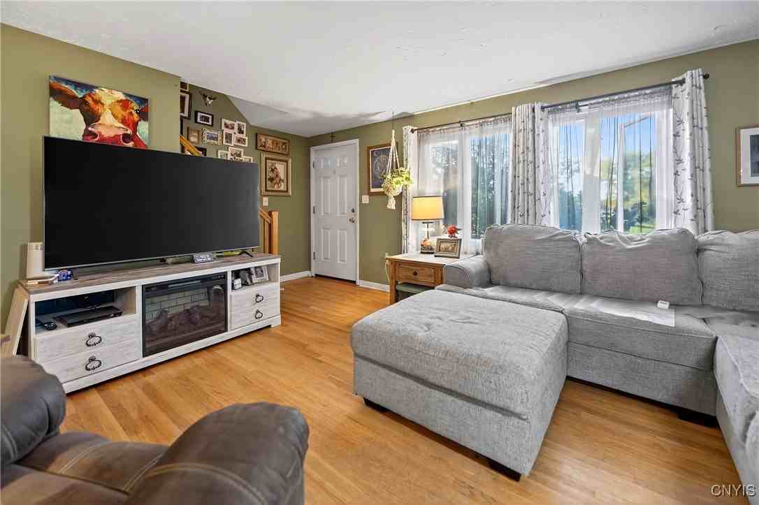 6005 E Taft Rd #1 - Photo 2 of 14