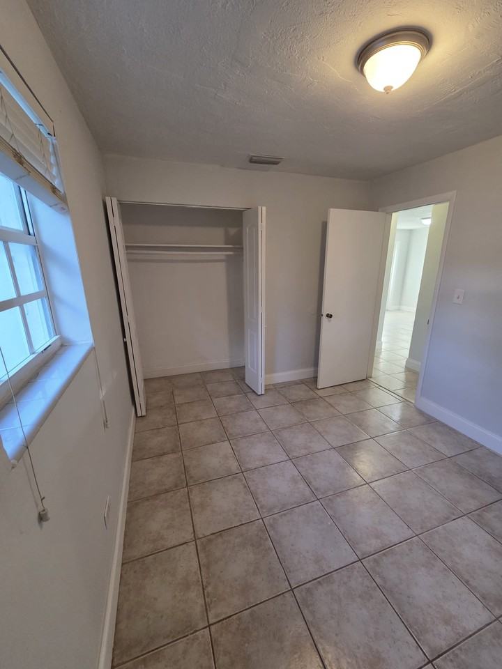 5751 Sw 37th St #5751 - Photo 2 of 10