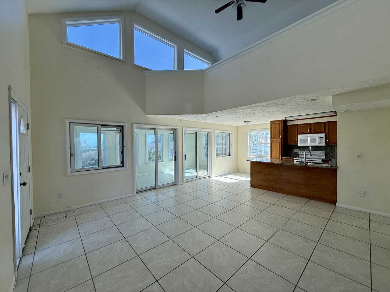 1405 S Central Ave #1 - Photo 3 of 10