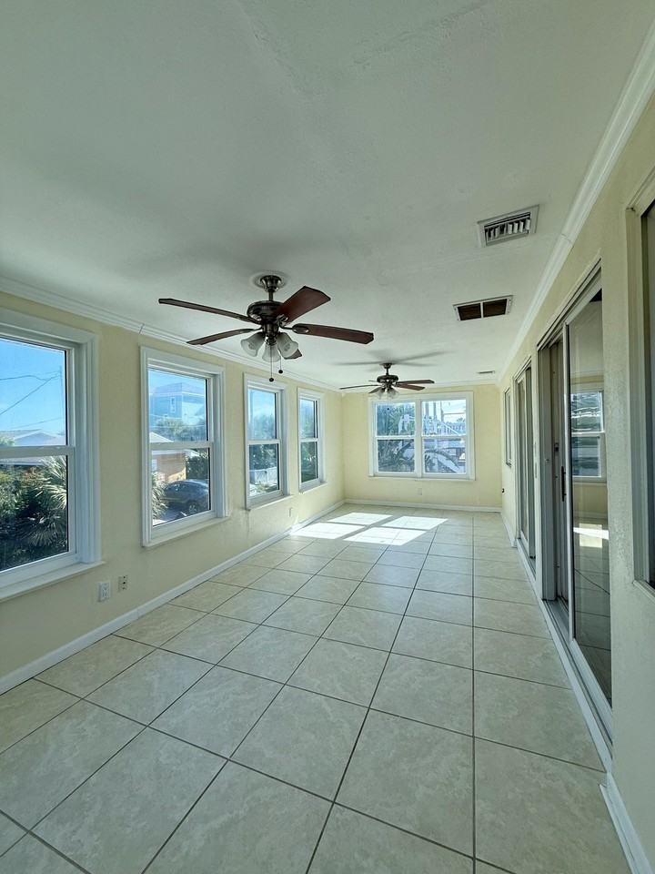 1405 S Central Ave #1 - Photo 5 of 10