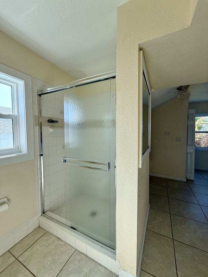 1405 S Central Ave #1 - Photo 7 of 10