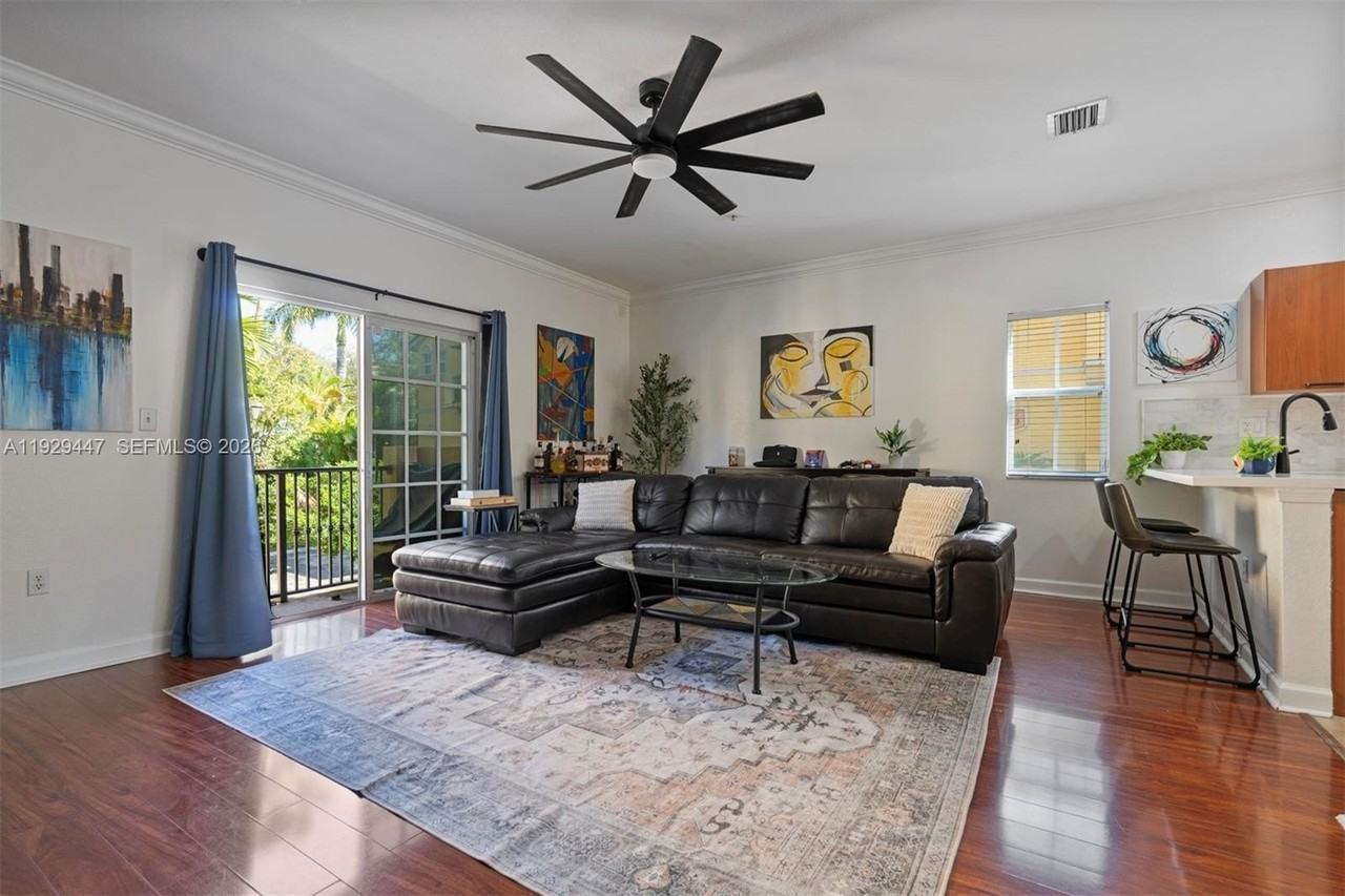 2508 Sw 14th Ave #701 - Photo 4 of 25