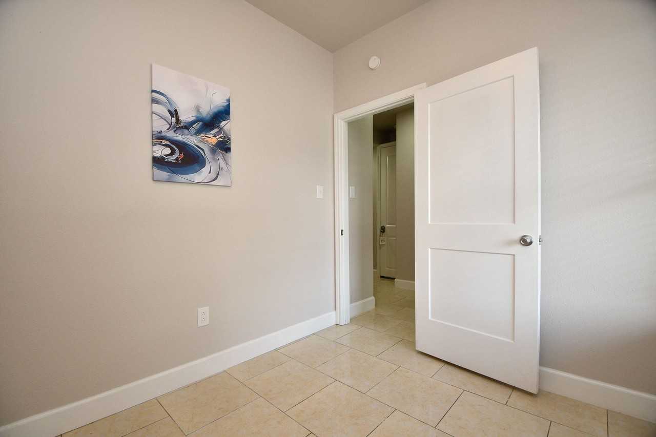 Southseas St - Photo 2 of 23