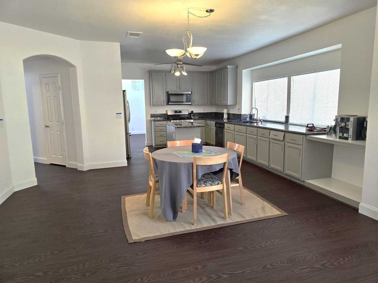 Ontario Dr - Photo 4 of 30