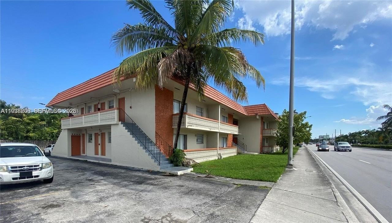 1825 Sw 67th Ct #19 - Photo 2 of 10