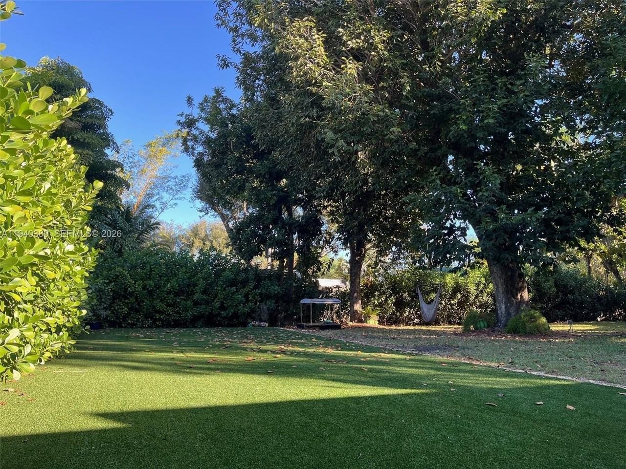 7975 Sunset Dr - Photo 2 of 8