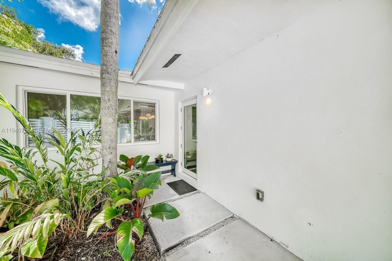 4000 Kumquat Ave #0 - Photo 2 of 27