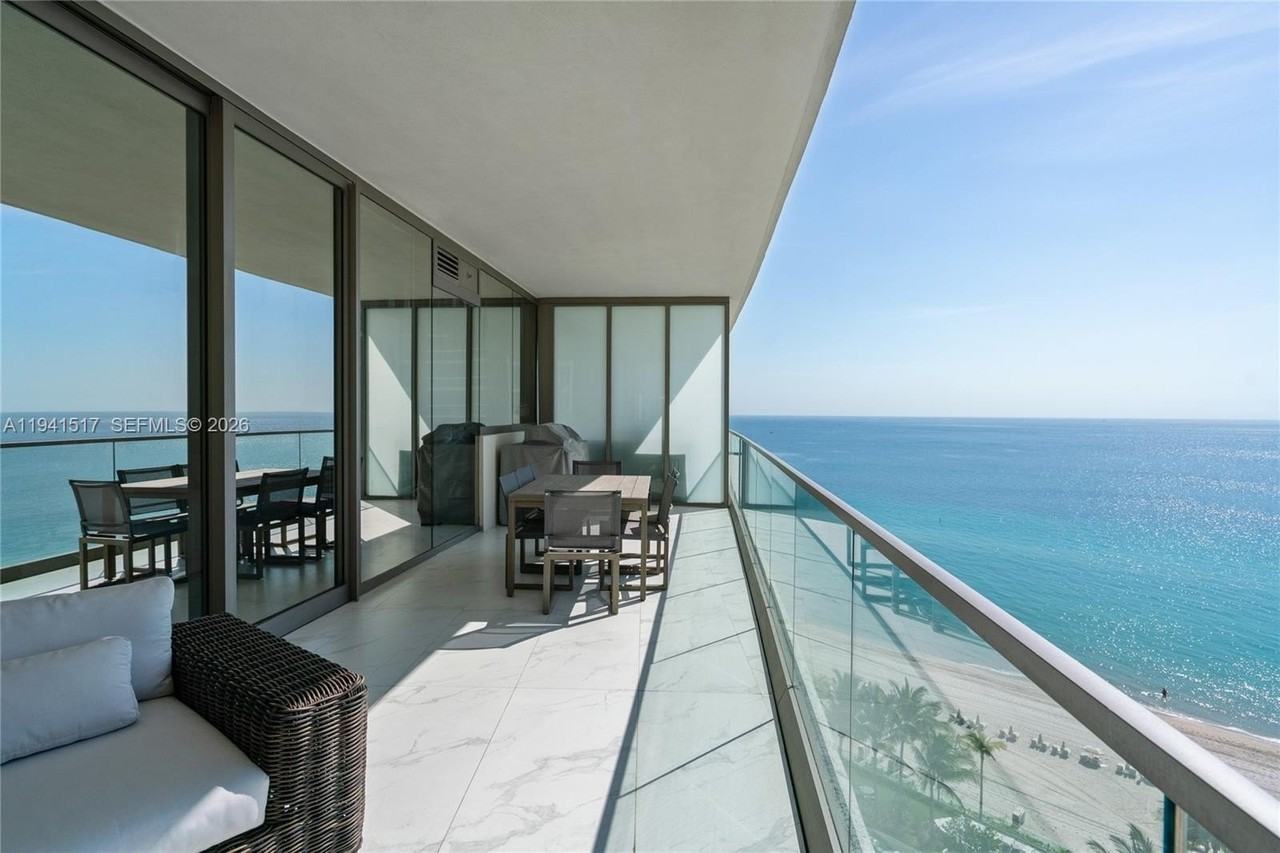 18975 Collins Ave #1104 - Photo 3 of 29