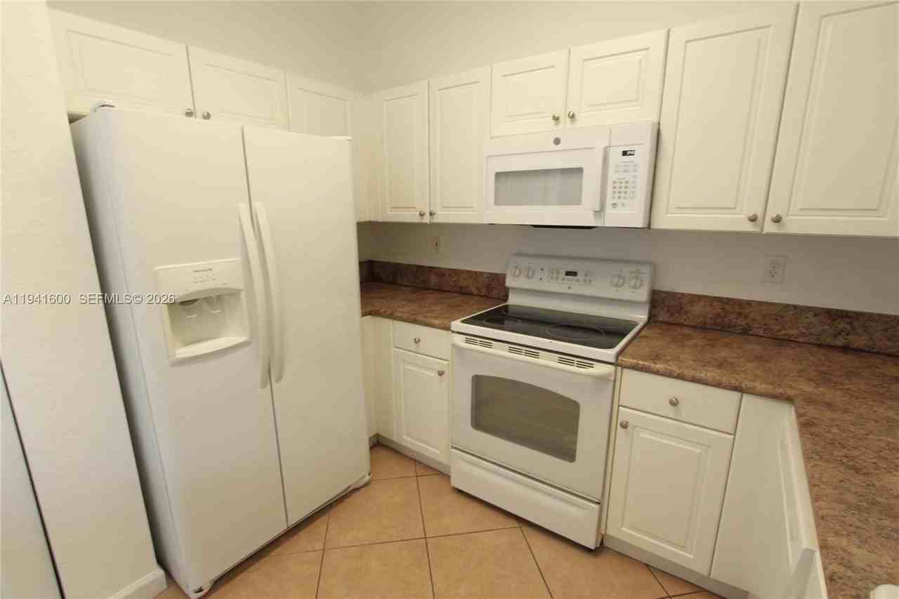 22538 Sw 89th Pl #22538 - Photo 6 of 40