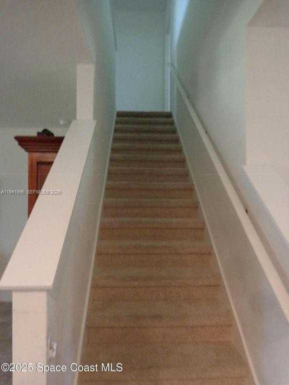 904 Old Country Rd Se - Photo 7 of 21