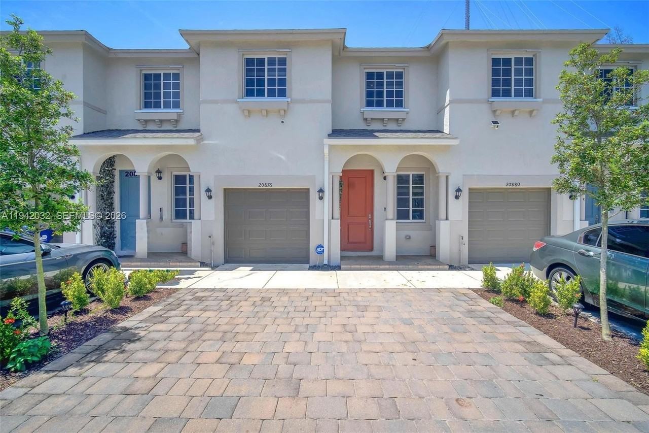 20876 Nw 9th Path #20876 - Photo 4 of 33