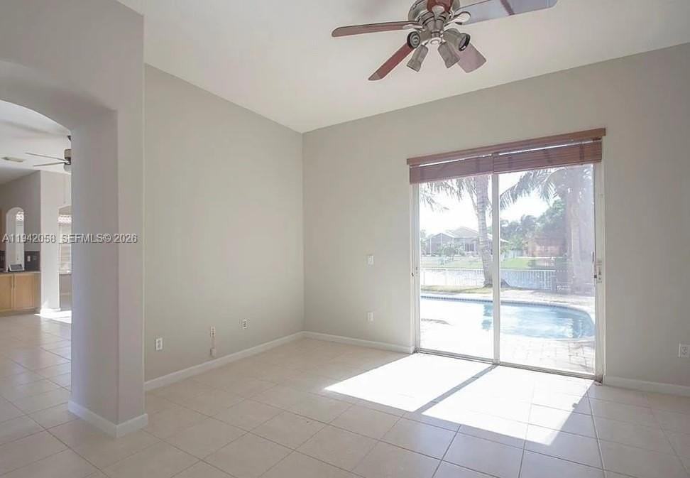 19416 Sw 25th Ct - Photo 4 of 10