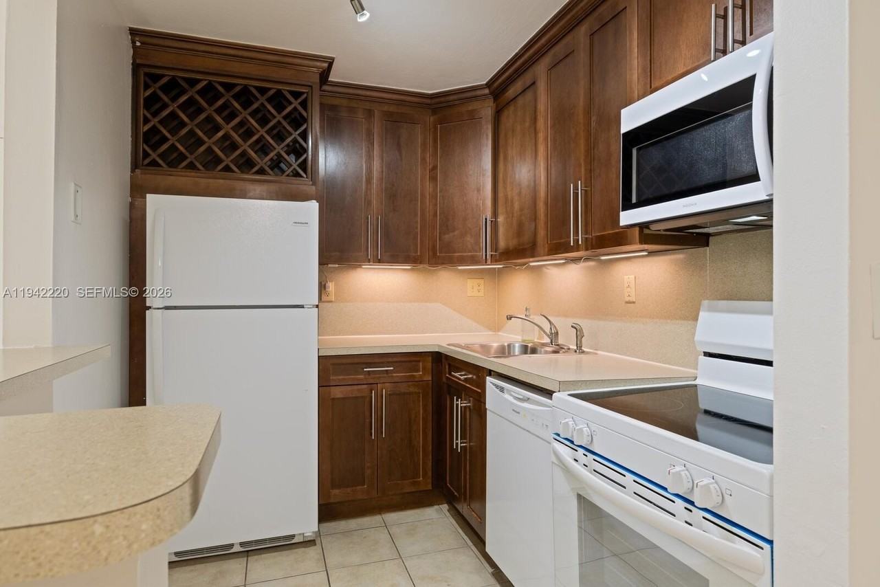 7070 Nw 179th St #306 - Photo 6 of 13