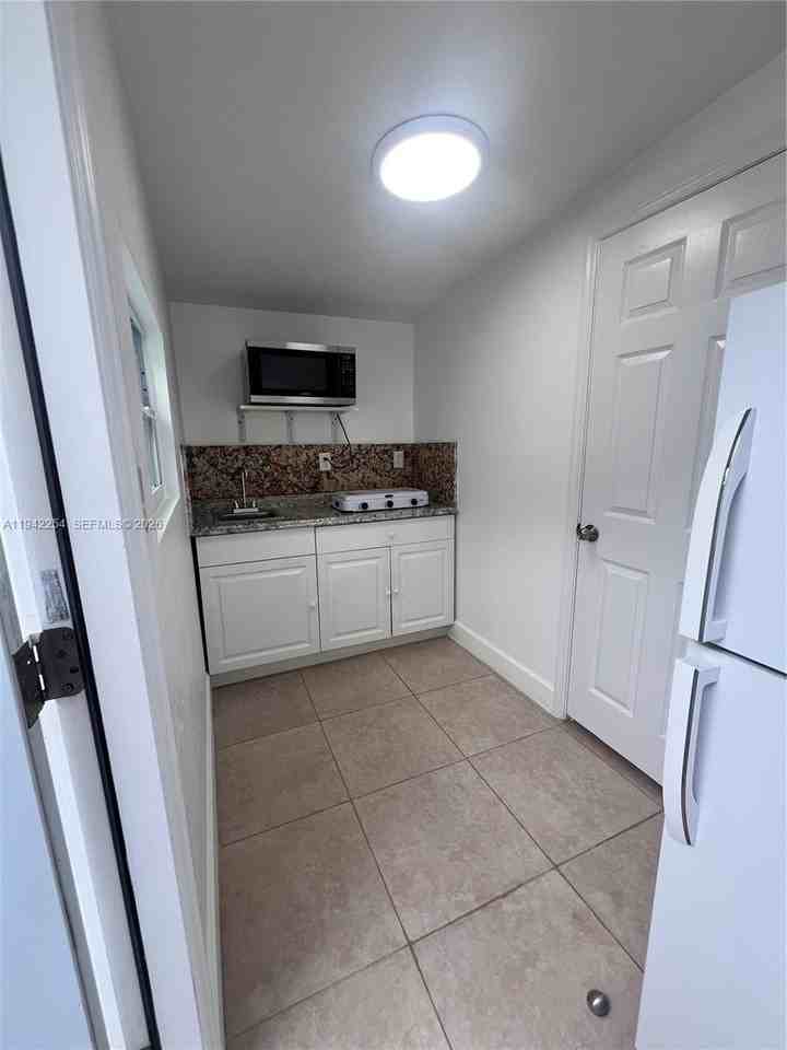 14763 Sw 173rd Ter #1 - Photo 6 of 23