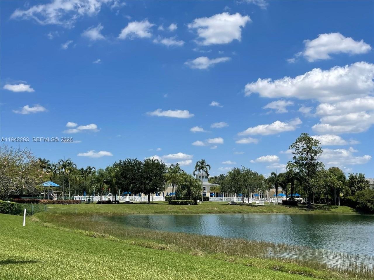 134 Se 28th Ter #7 - Photo 2 of 27