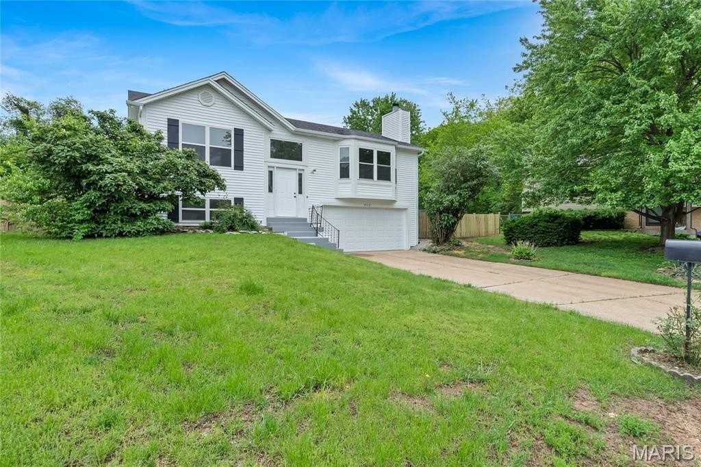 802 Notre Dame Dr - Photo 4 of 36