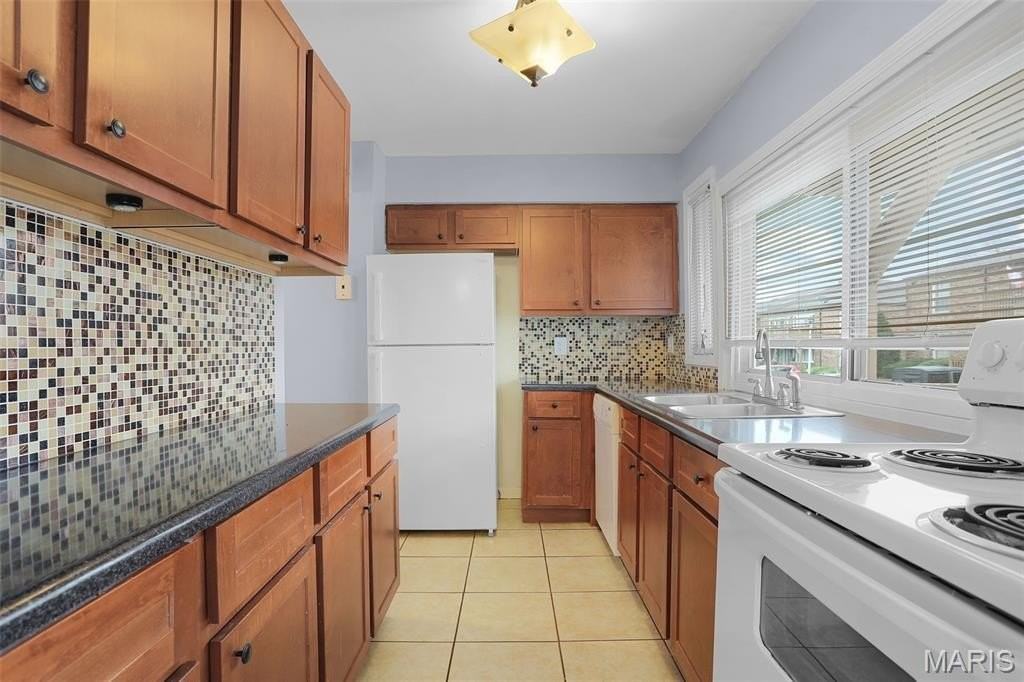 4278 Chateau De Ville Dr #D - Photo 5 of 22