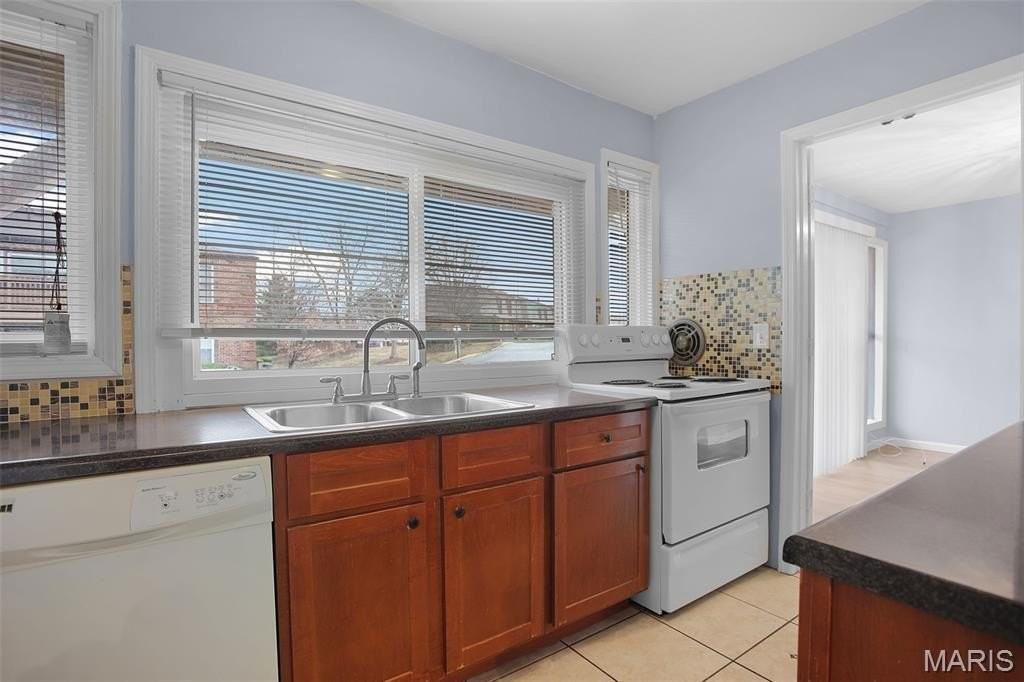 4278 Chateau De Ville Dr #D - Photo 6 of 22