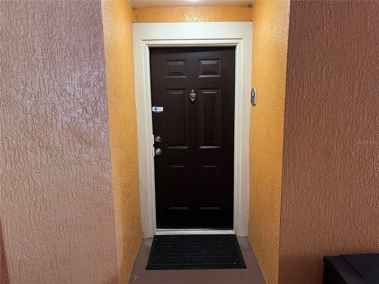 5451 Vineland Rd #2210 - Photo 2 of 18