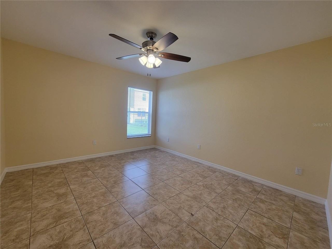 709 Platypus Ct - Photo 7 of 17