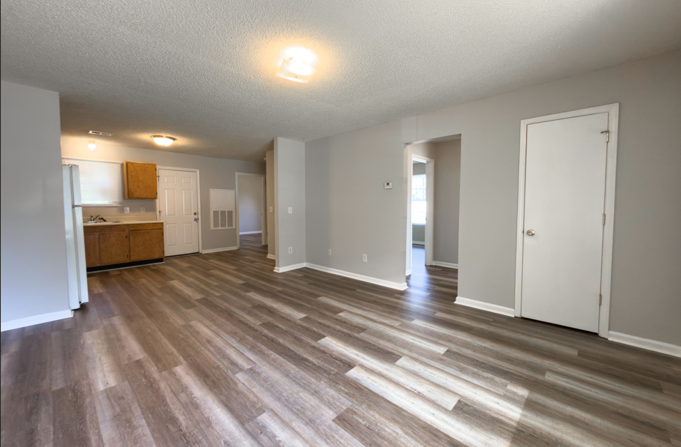 1109 Carver Cir #B - Photo 3 of 13