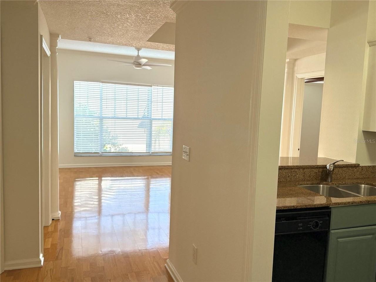 800 S Dakota Ave #332 - Photo 2 of 30