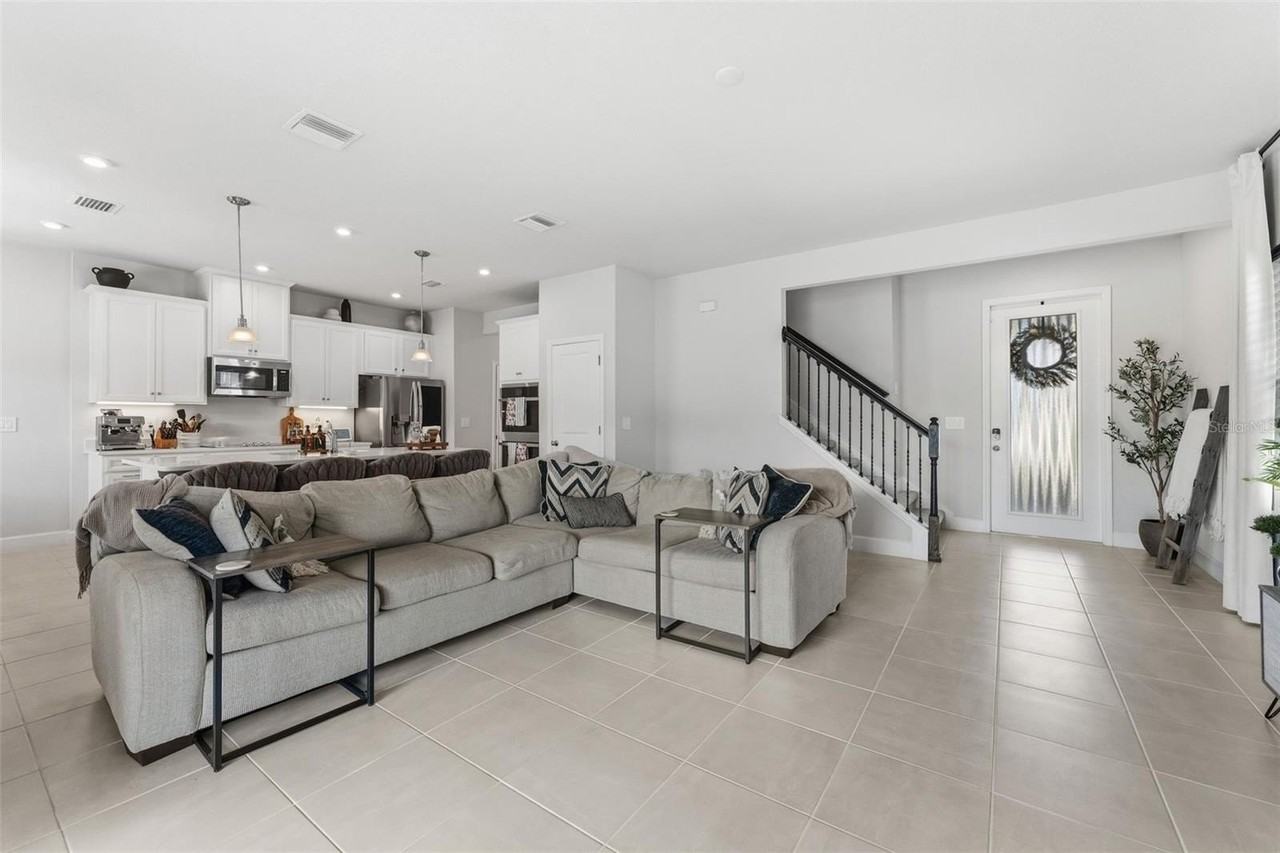 14031 Crimson Ave - Photo 7 of 31