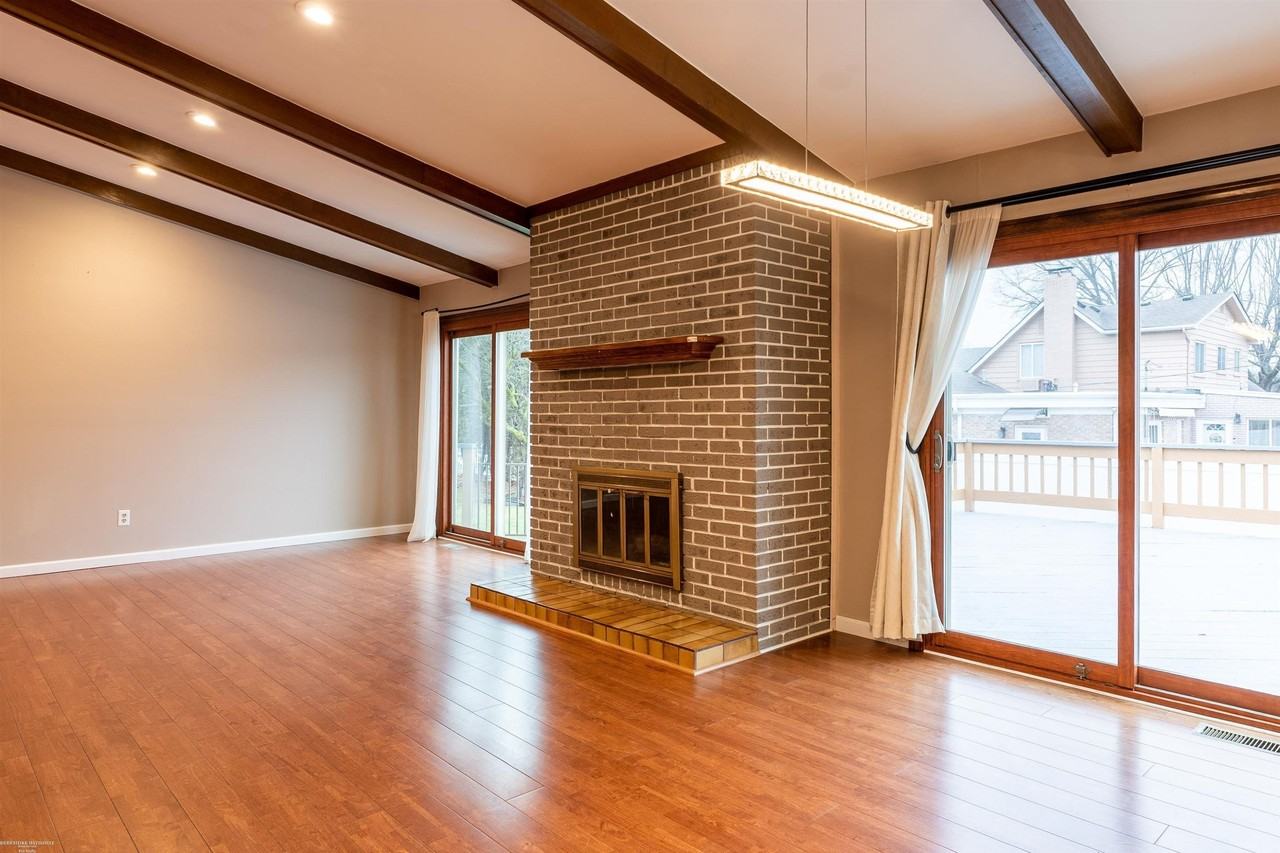 12113 Volpe Dr - Photo 5 of 25